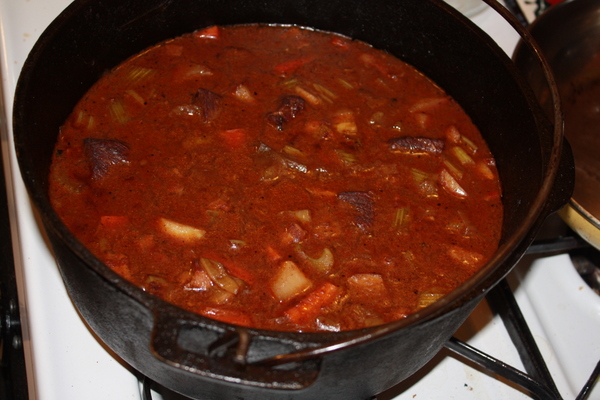 Rindfleisch Stew with Potato Cheese Knoephla