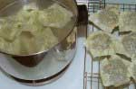 Boil the Maultaschen in salted water, then place on a rack to cool