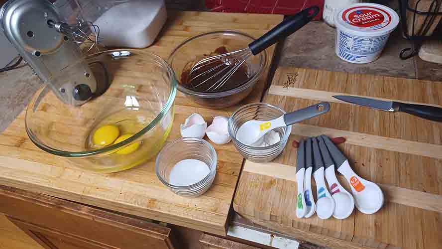Ingredients for cake. 